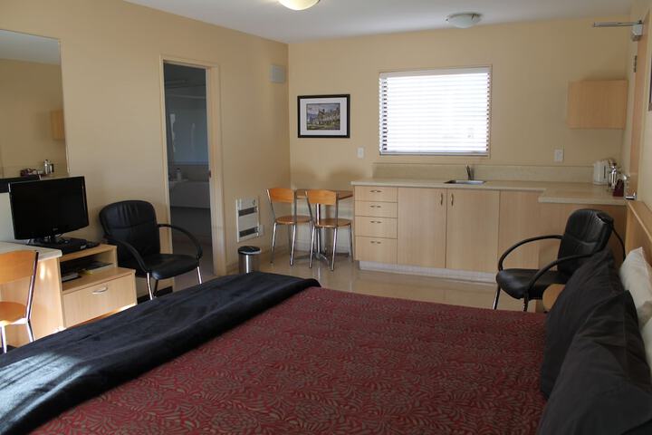 Room 18 of 51