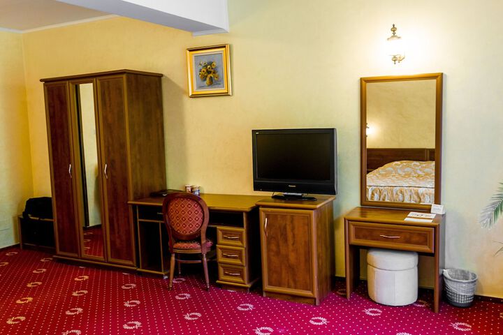 Room 19 of 78