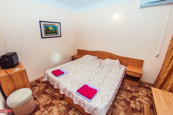 Room 4 of 57