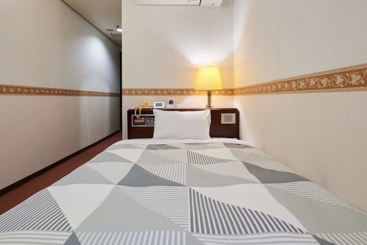 Room 10 of 56
