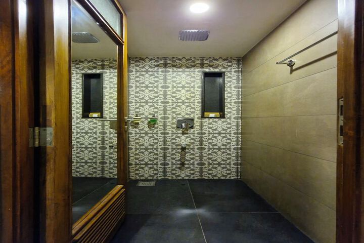 Room 23 of 36