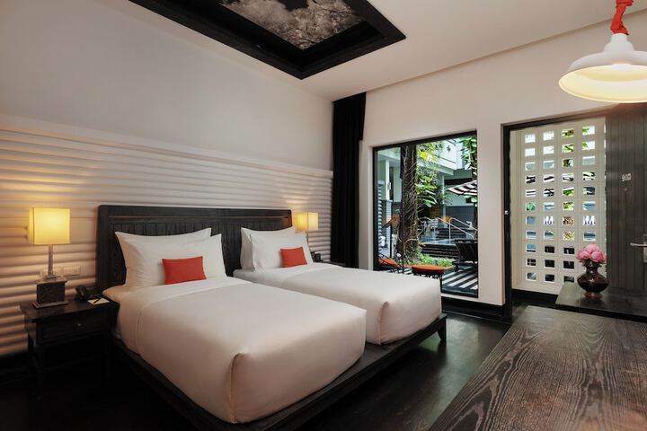 Room 20 of 127