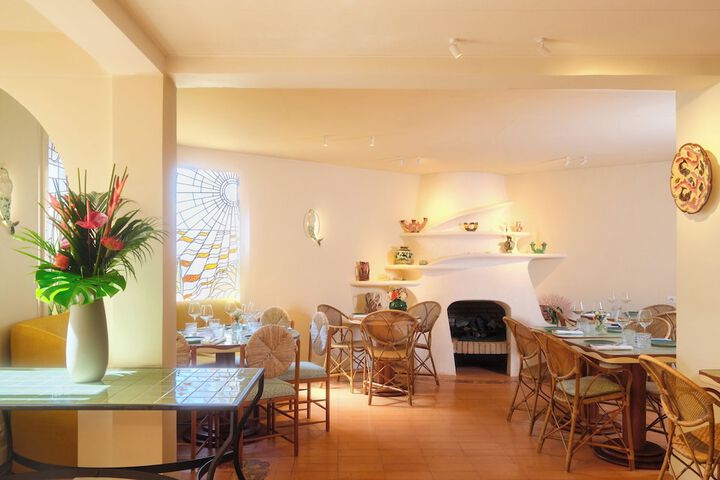 Dining 114 of 155