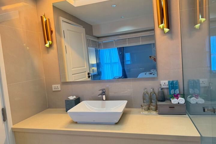 Room 95 of 171