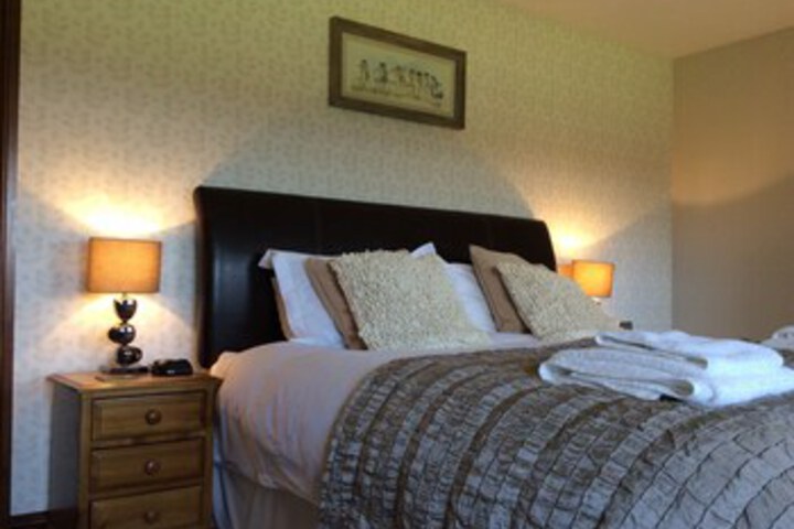 Room 16 of 19