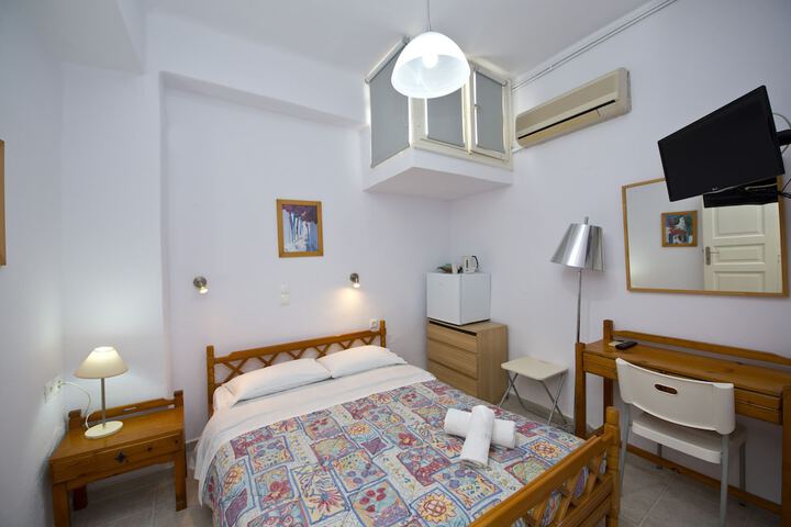 Room 6 of 36
