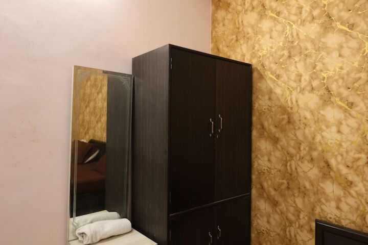 Room 42 of 54
