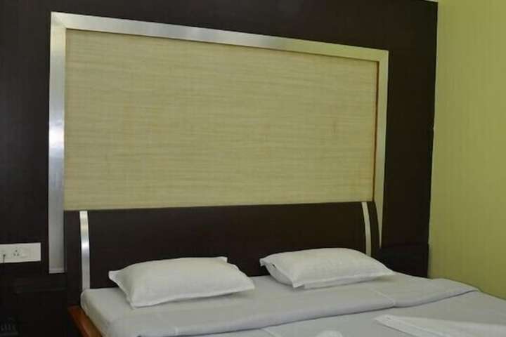Room 48 of 63