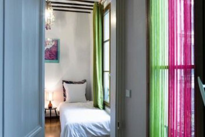 Room 43 of 138