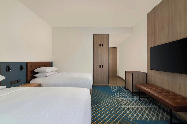 Room 14 of 52