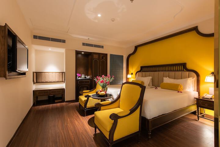 Room 15 of 85