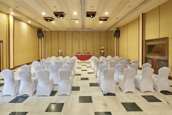 Ballroom/Hall 26 of 45
