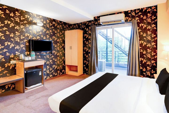 Room 44 of 57