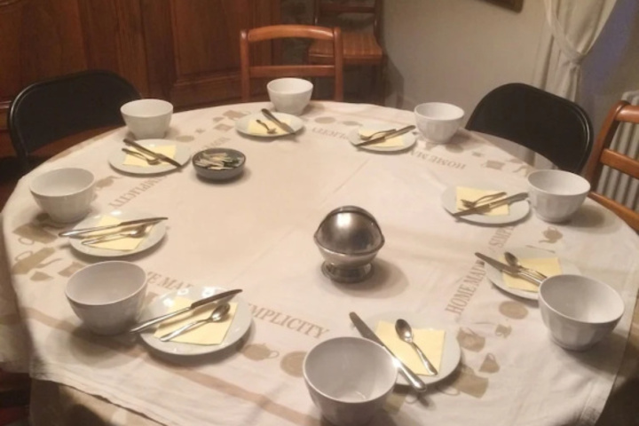 Dining 15 of 16