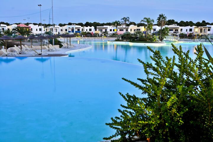 Hotel with Pool