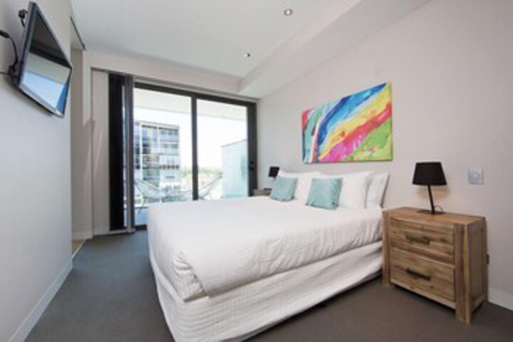 Room 4 of 39