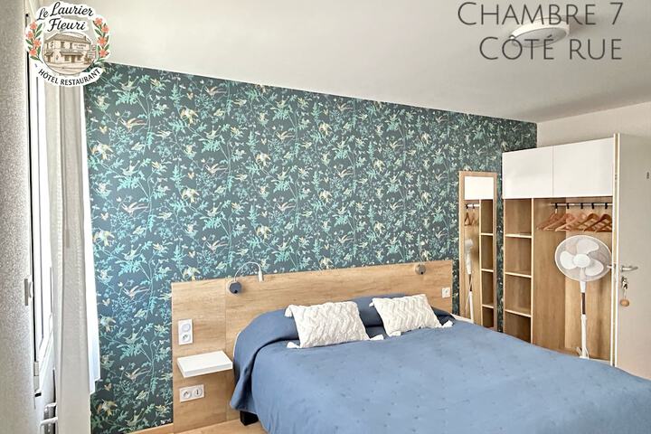 Room 6 of 17