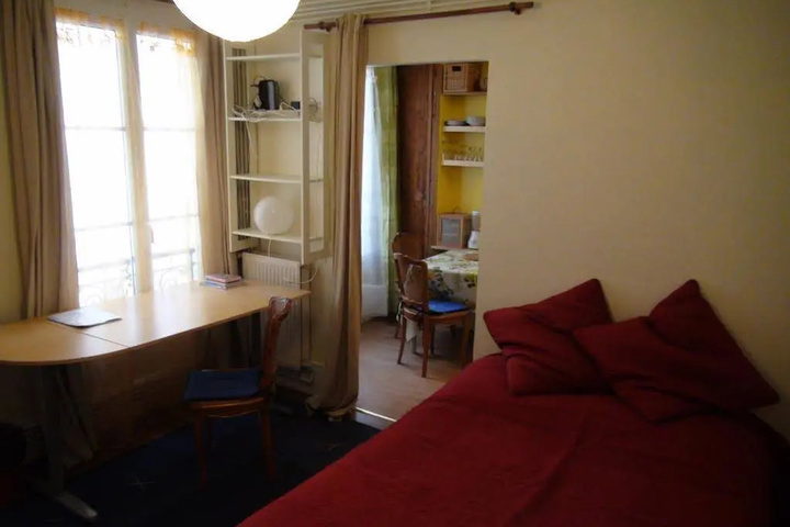 Room 2 of 12