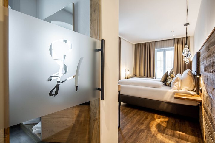Room 7 of 54