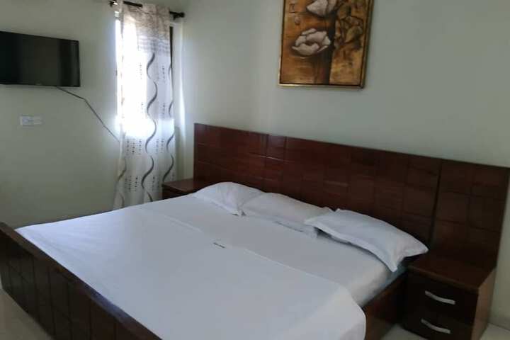 Room 3 of 14