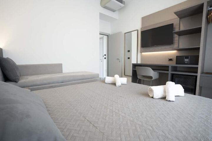 Room 17 of 61