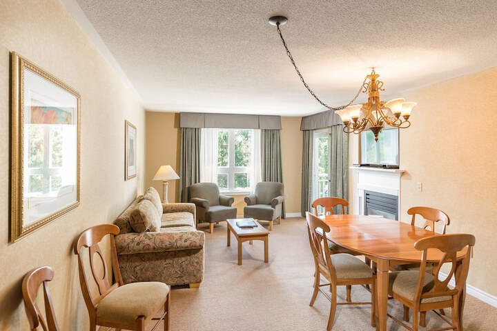 Room 35 of 68