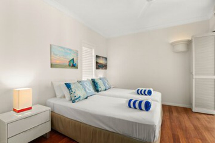 Room 18 of 22