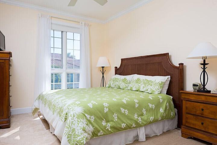Room 53 of 214