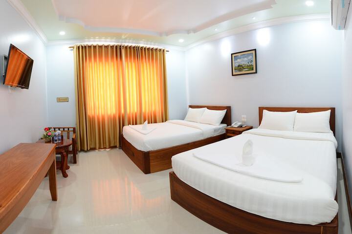 Room 5 of 28