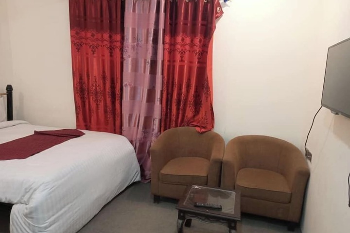 Room 6 of 19