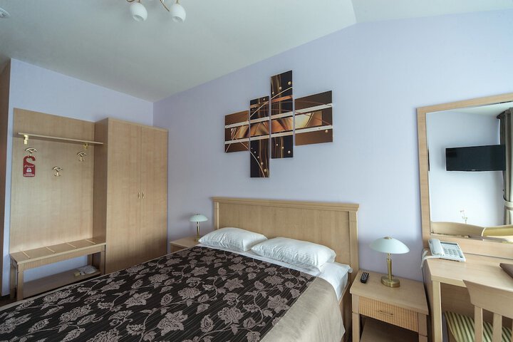 Room 14 of 47