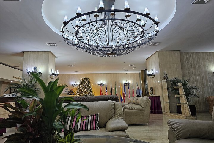 Guest Lobby