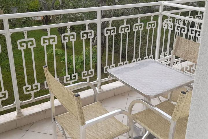 Terrace/Patio 19 of 34