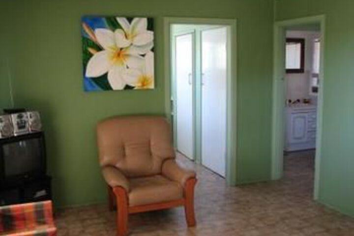 Room 4 of 5
