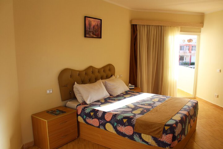 Room 19 of 70