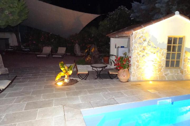 Photo 18