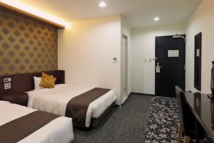 Room 41 of 97