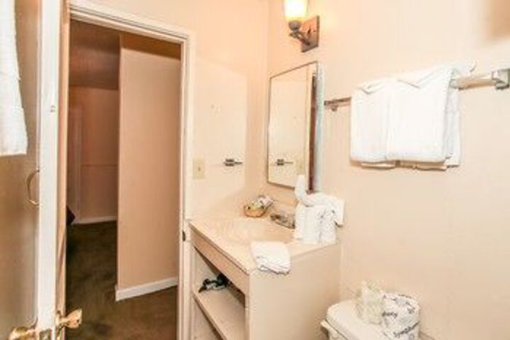 Room 2 of 14