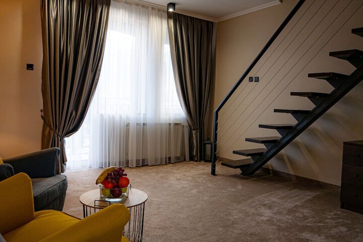 Room 12 of 44