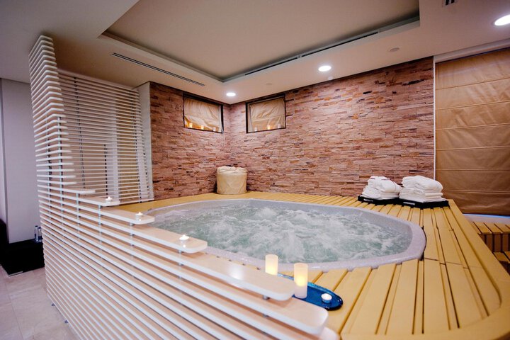 Spa 50 of 80