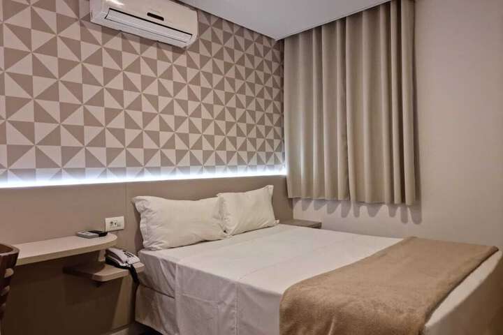 Room 25 of 54