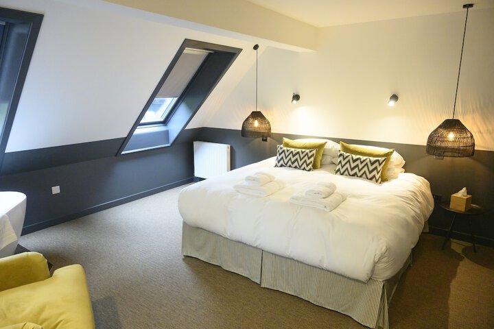 Room 5 of 71
