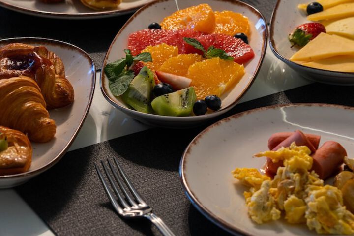 Breakfast/Coffee Service 84 of 114
