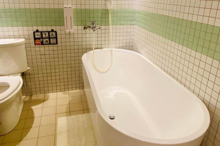 Clean Restrooms