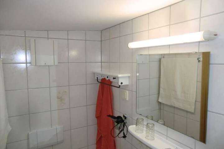 Room 34 of 50