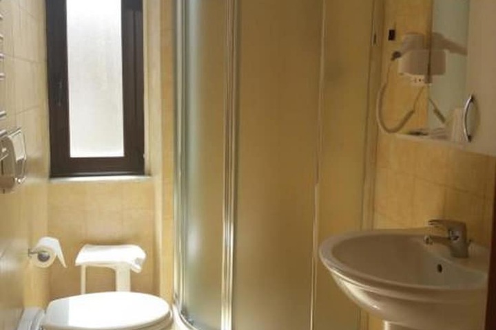 Clean Restrooms