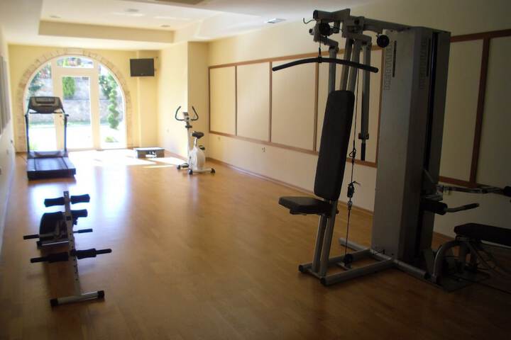 Health and Fitness 262 of 417