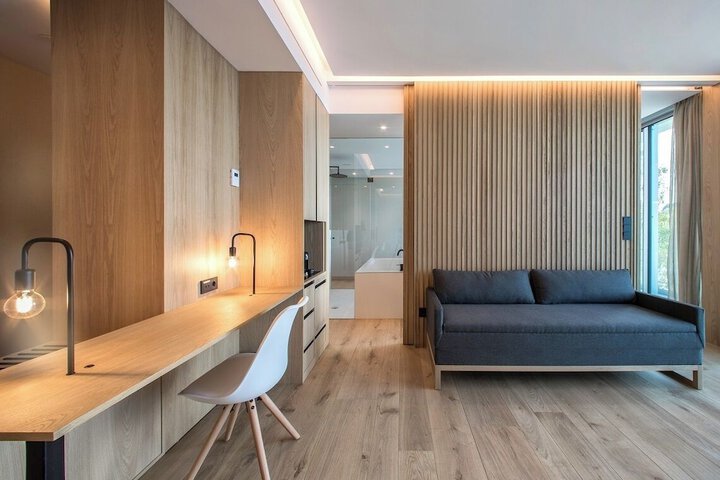 Room 42 of 69