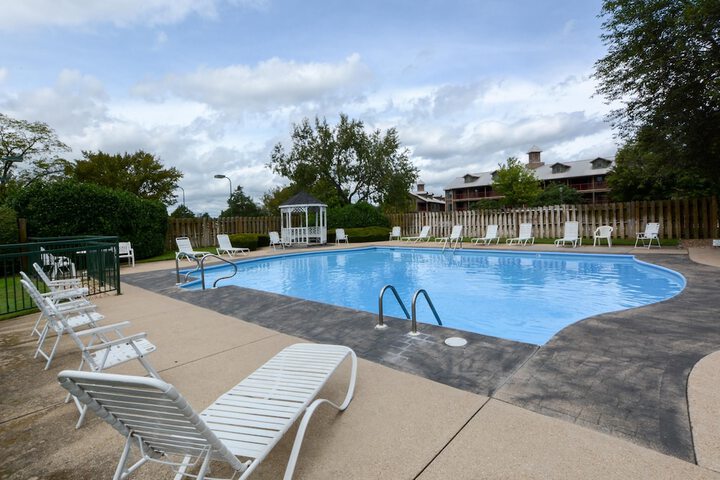 Pool 27 of 35