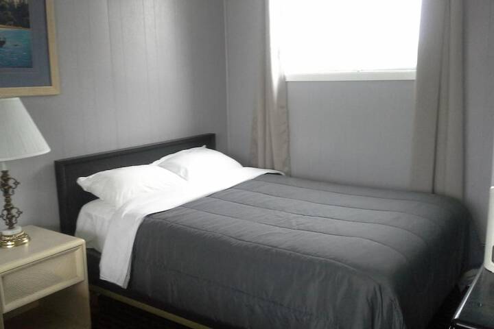 Room 14 of 27